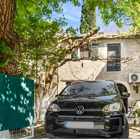 Prázdninový dům Serene Retreat- Sleeps 4 Wifi Courtyard