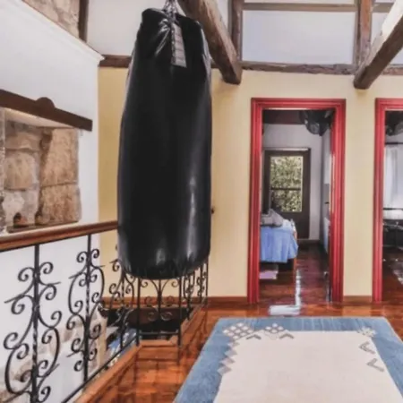Serene Retreat- Sleeps 4 Wifi Courtyard *