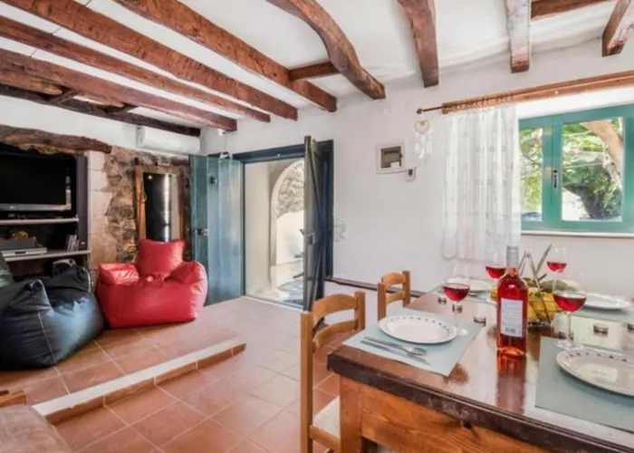 Serene Retreat In Kolivata Village * Kollivata