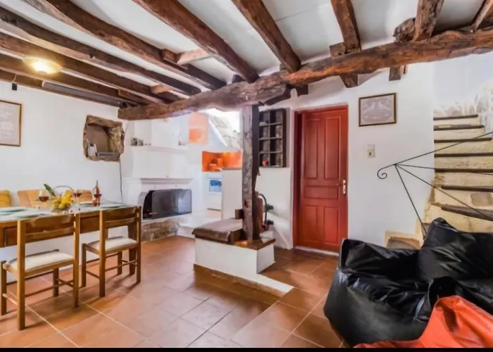 Serene Retreat In Kolivata Village * Kollivata